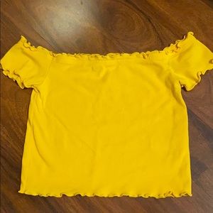 H&M/Divided Cute Yellow crop top